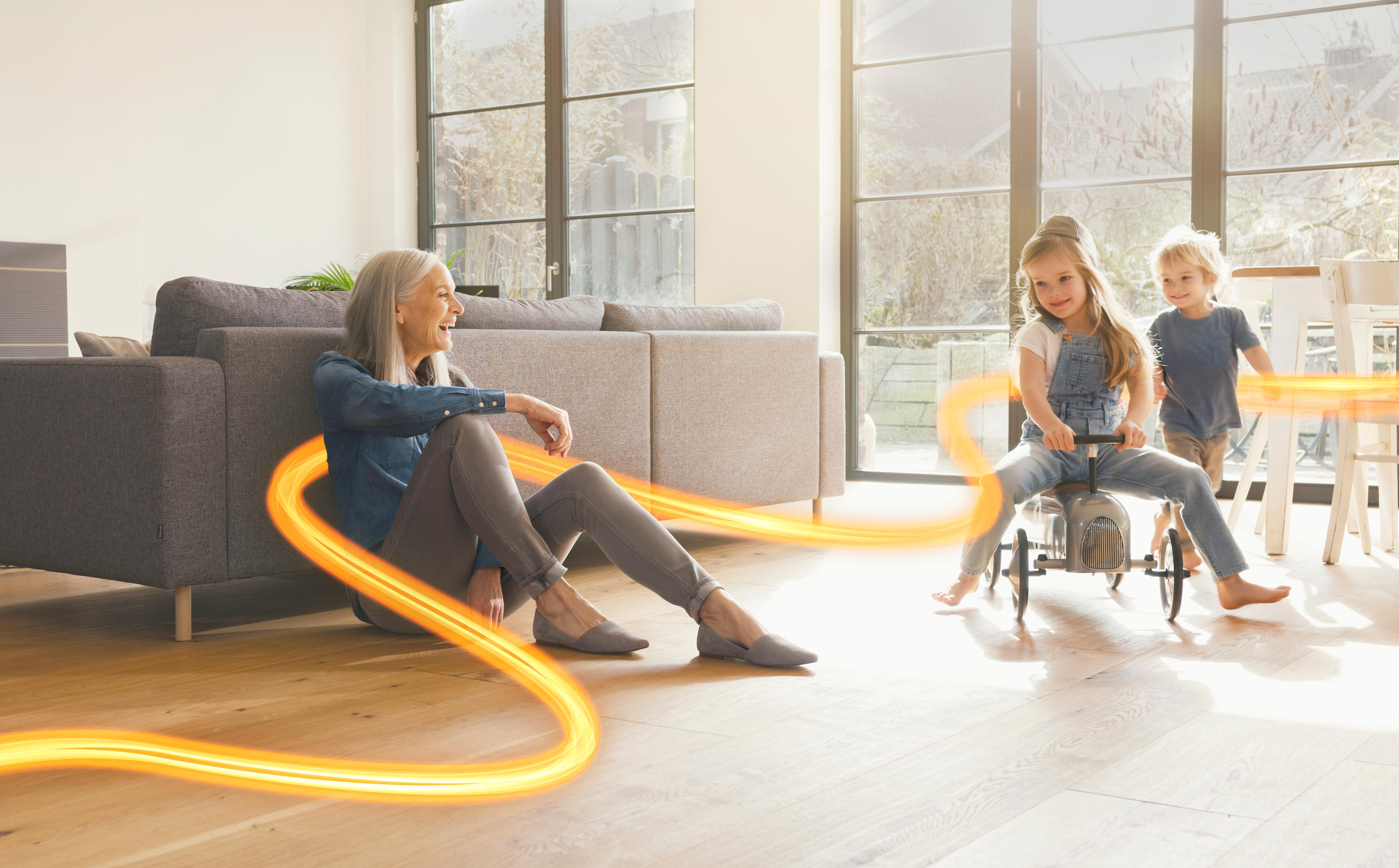 etherma-wohnzimmer-swoosh-quer-ip-202307. (1)